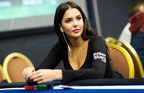 Miss Finlandia Schockt Estrela Do Poker